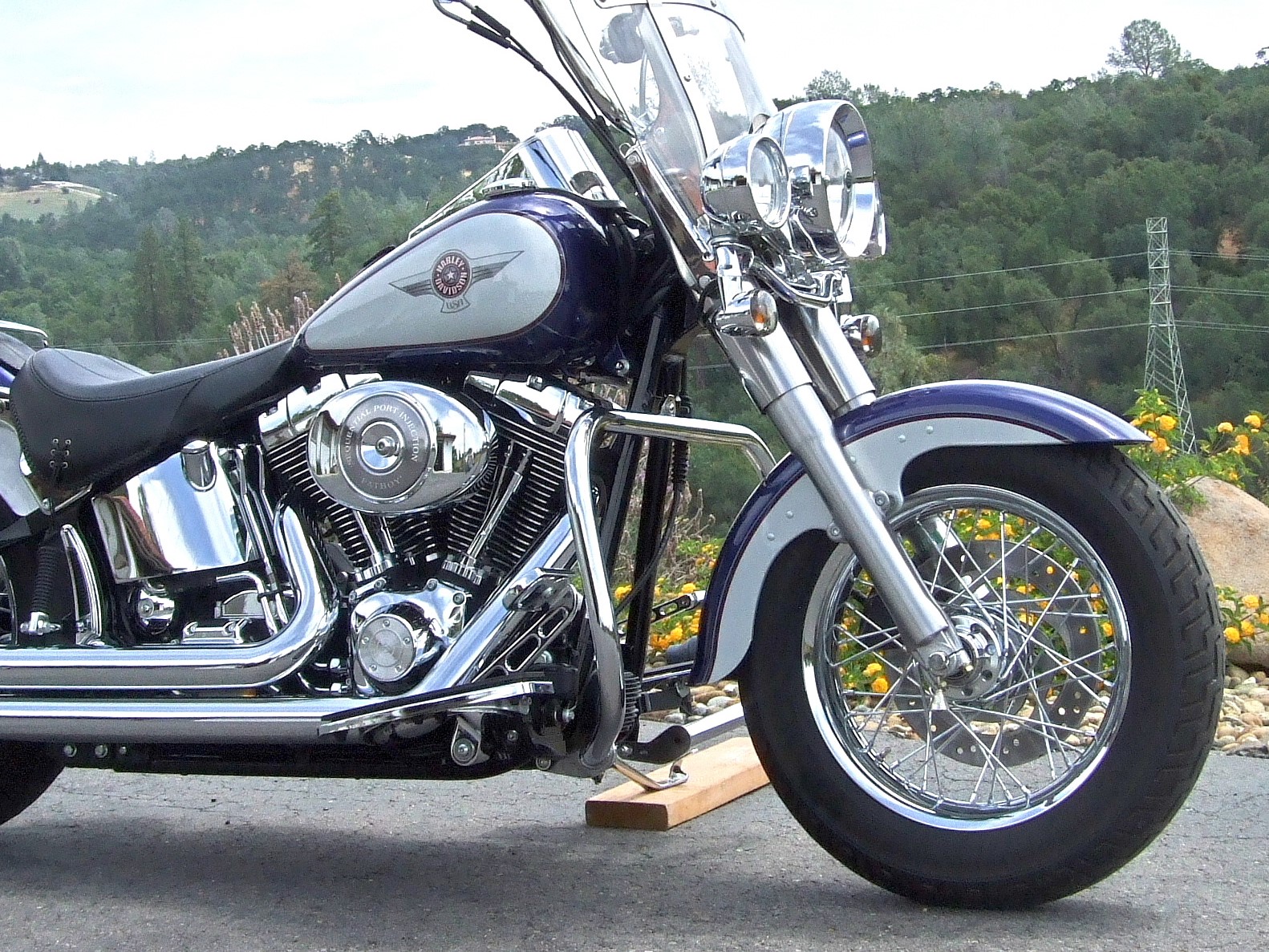 W&W Cycles - Simichrome Polish for Harley-Davidson