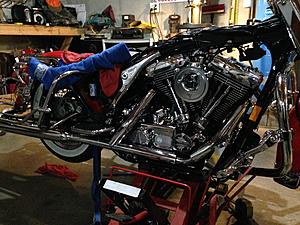 Head bolt Stud-bike.jpg