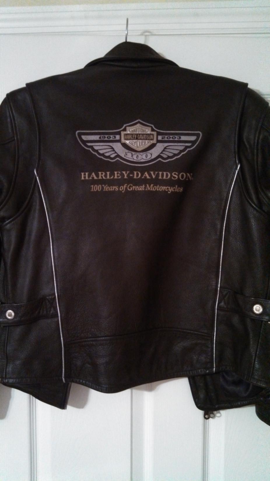 Harley Davidson 100th anniversary Leather jacket - Harley Davidson Forums