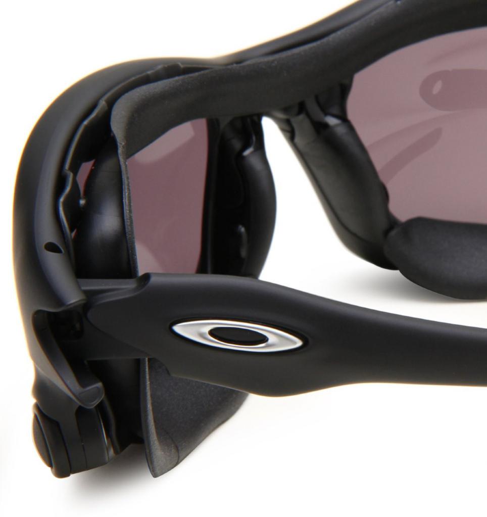 oakley kitesurfing sunglasses