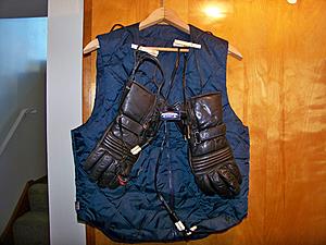Widder electric vest and elec gloves-100_1542.jpg