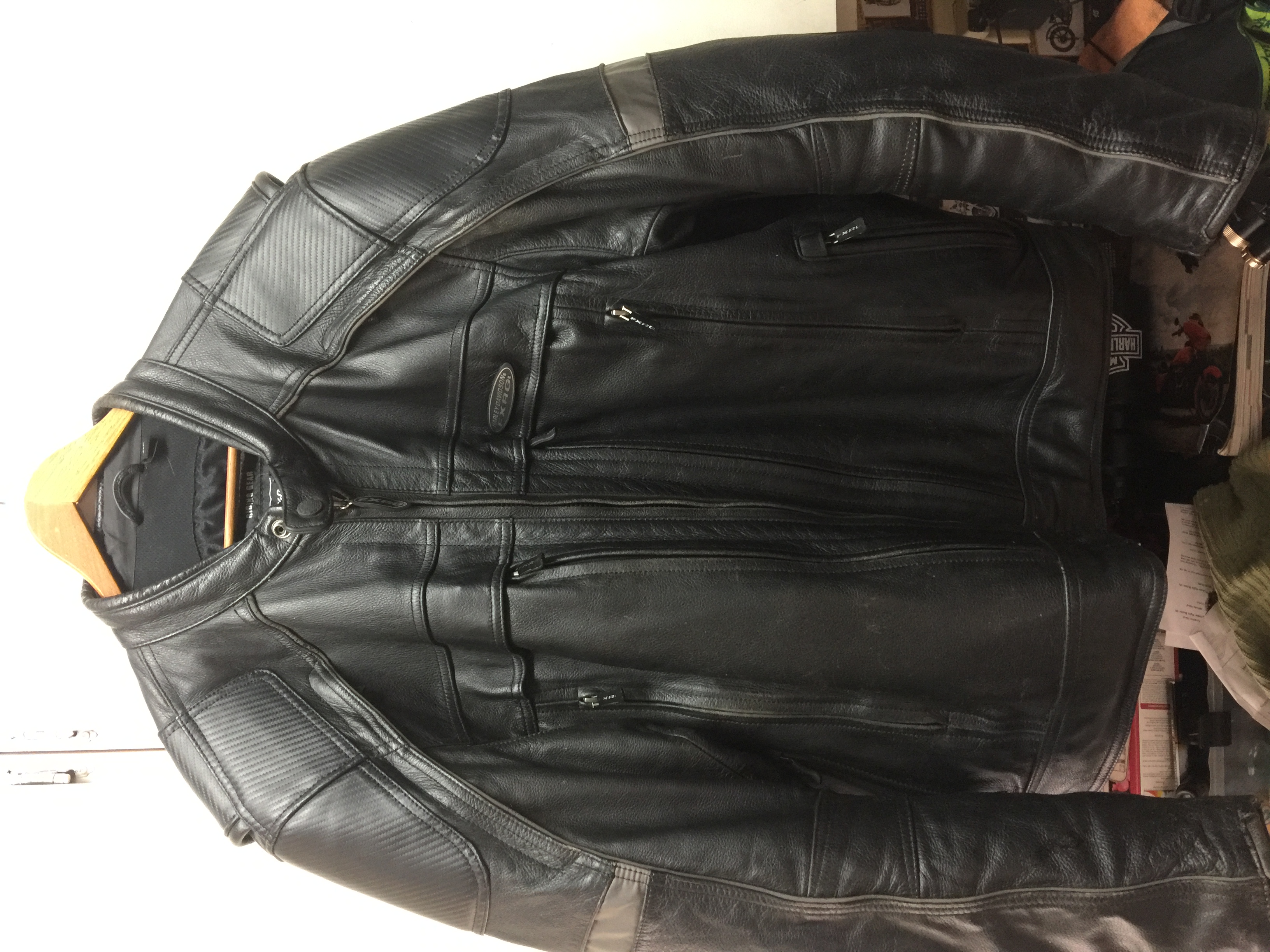 https://www.hdforums.com/forum/attachments/gear-and-other-items-for-sale/579932d1513531061-harley-davidson-fxrg-jacket-98040-12vm-xxl-img_4978.jpg