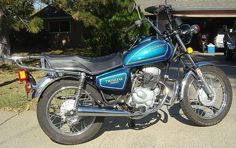  ¿Cuál fue su primera motocicleta?