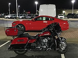 Please post picture of your red Harley.-img_2358.jpg