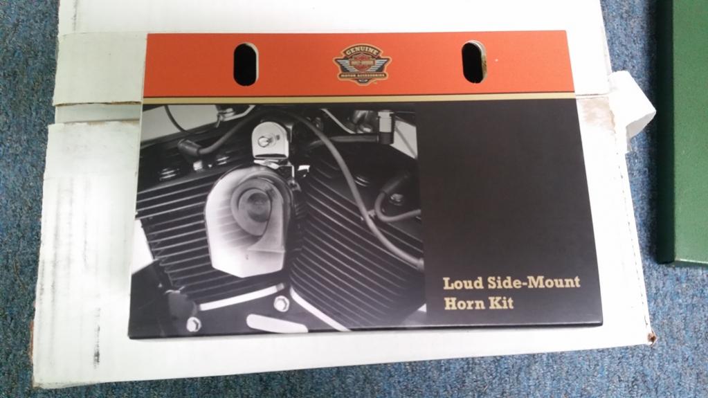 Loud Side-Mount Horn Kit-69060-90H - Harley Davidson Forums