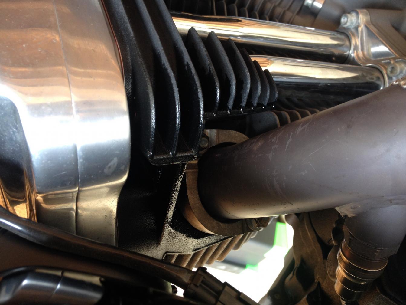 Oil leak. Rear rocker/exhaust area - Harley Davidson Forums 2006 6.0 Powerstroke Oil Leak Rear Of Engine