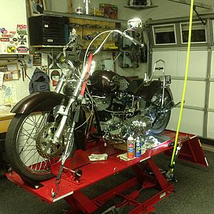 Lift a sportster 883 with a hoist with straps-image.jpeg