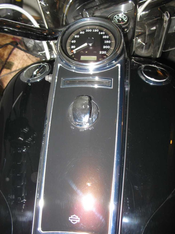 Vivid Black console insert - Harley Davidson Forums