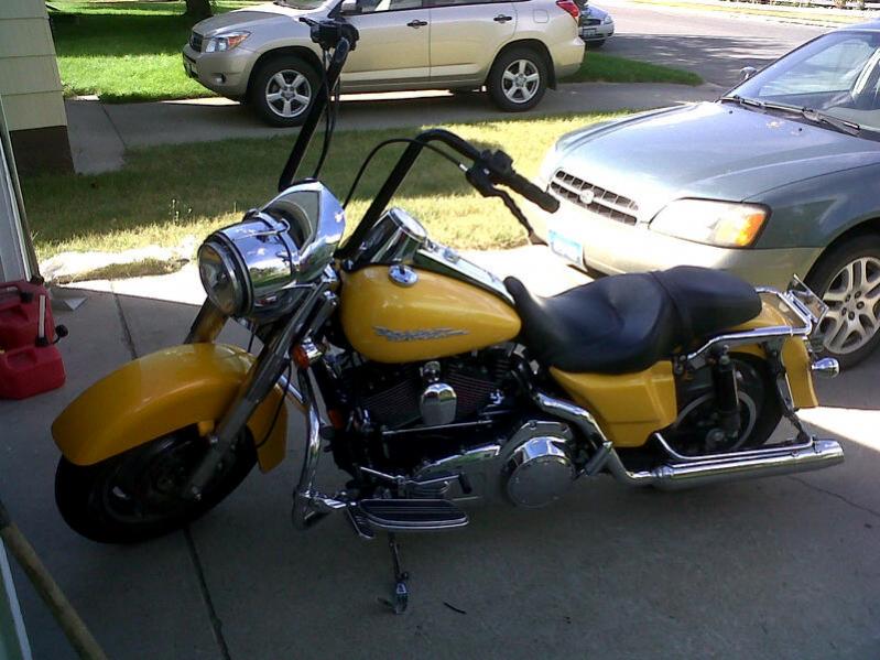 16'' or 18" ape hangers on a road king with a windshield? pi...