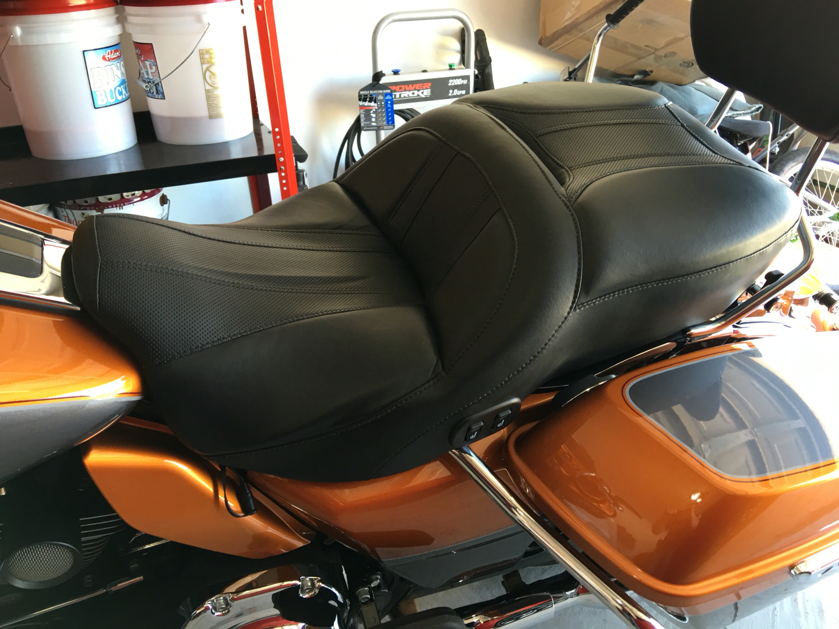  Heated CVO Seat Backrest and Tourpak Backrest Harley 