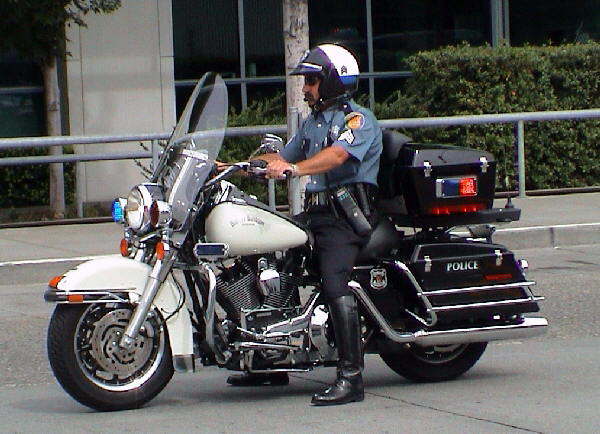 policeseattlebikesea123jv7.jpg