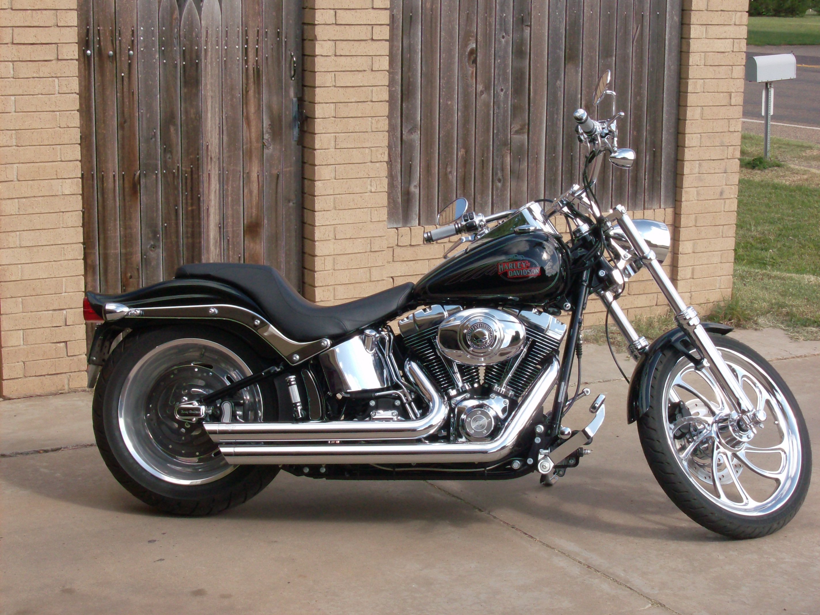 2008_Harley_Davidson_FXSTC_Softail_Custom
