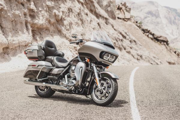 2016 Harley-Davidson Road Glide Ultra Photo Gallery