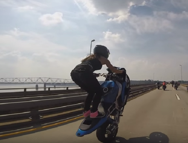HARDLY DANGEROUS This Woman is Having a Wheelie Great Time on Her Motorcycle