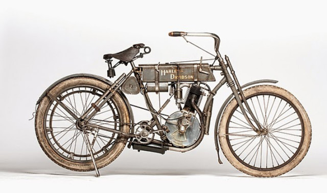 2015: The Year a 1907 Harley-Davidson Strap Tank Sold for $715,000