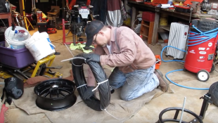 Motorcycle Hack – Mount a Tire with Zip Ties