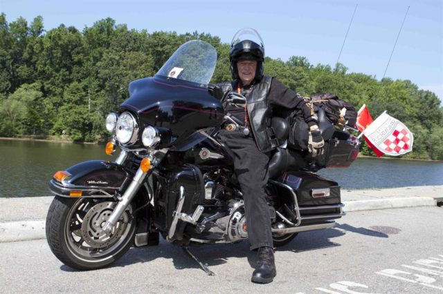 89-Year Old Rides His Harley-Davidson Cross-Country to Honor Veterans