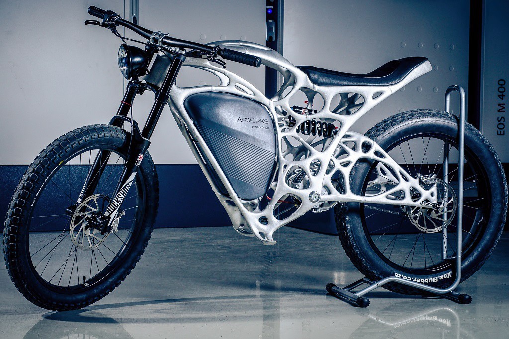 light-rider-is-the-first-3d-printed-motorcycle-and-it-looks-like-it-s-alive_9