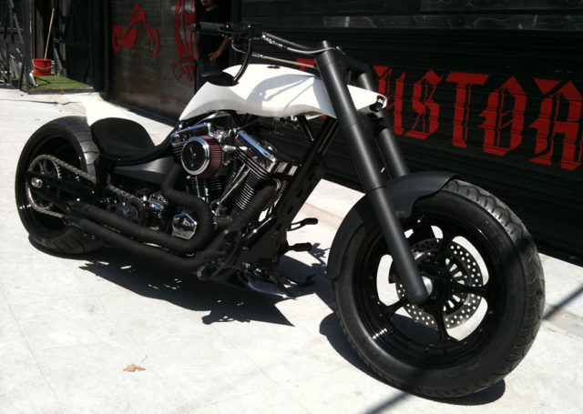 This Chopper Design is Straight Out of Tron