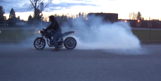 Buell Motorcycle Shows Us How to Do a Burnout