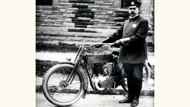 A History of Harley-Davidson Police Motorcycles (photos)