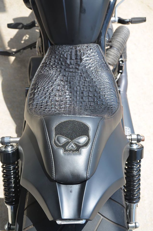 Motorcycle Seats Best Assets For Your, How To Put Leather On A Motorcycle Seat
