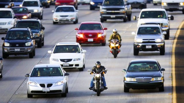 Daily Slideshow: The (Mostly) Good and Bad of Lane-Splitting