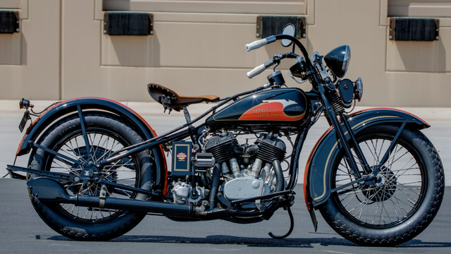 1933 Harley-Davidson VLD Leaves No Nut or Bolt Unchecked
