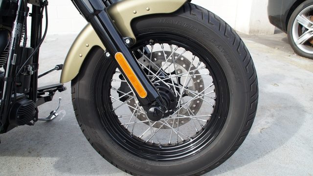 Harley Davidson Dyna Glide: Wheel and Tire Specs and General Info