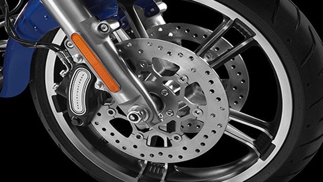 Harley Davidson Dyna Glide: How to Install Dual Front Brake Discs