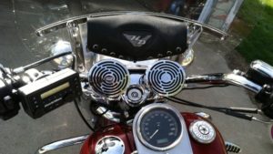 Harley Davidson Softail: Handlebar Speaker Reviews and How-to
