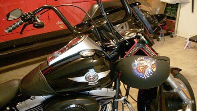 Harley Davidson Sportster: How to Mount Helmet Lock