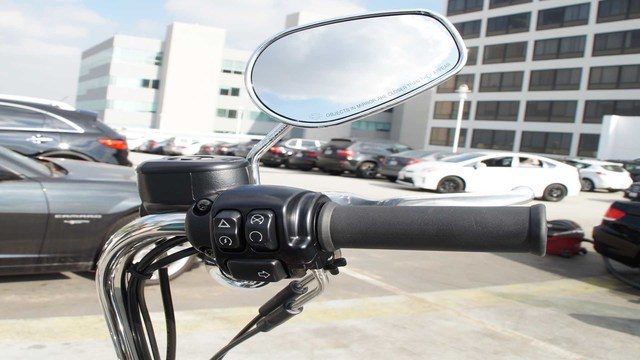 Harley Davidson Sportster: How to Replace Side Mirror