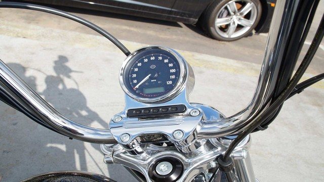 Harley Davidson Sportster: How to Relocate Speedometer