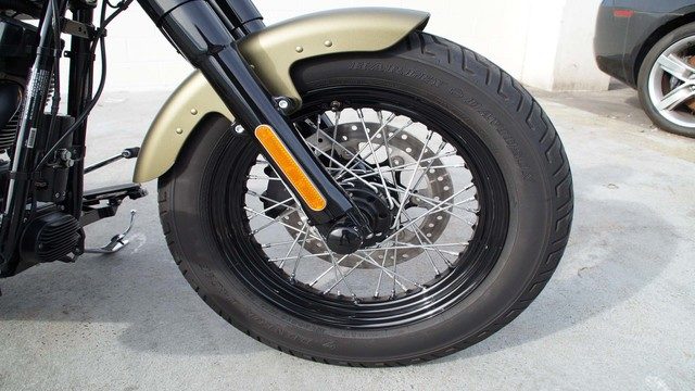 Harley Davidson Softail: How to Check Tire Pressure