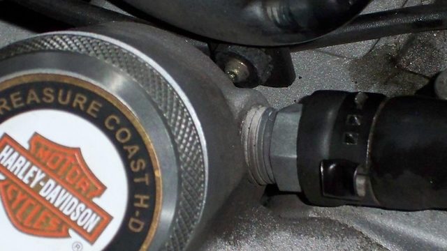 Harley Davidson Sportster: How to Replace Vehicle Speed Sensor