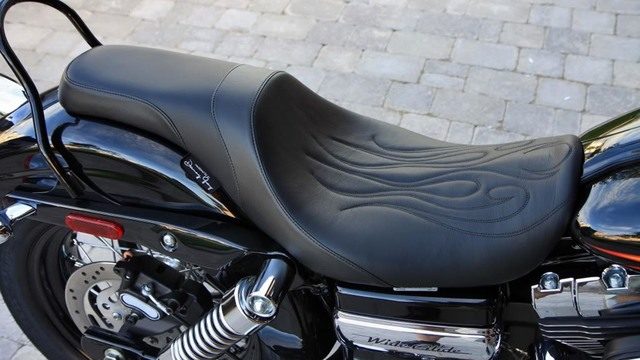 Harley-Davidson Dyna Glide: Seat Reviews and How to Replace Your Seat
