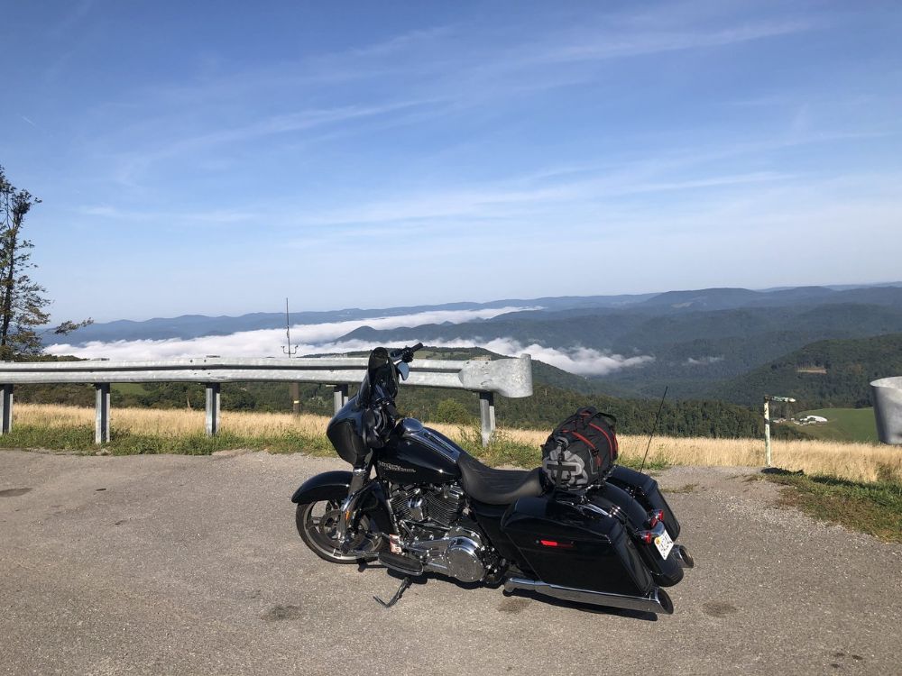 Let's See Those Solo Street Glides!