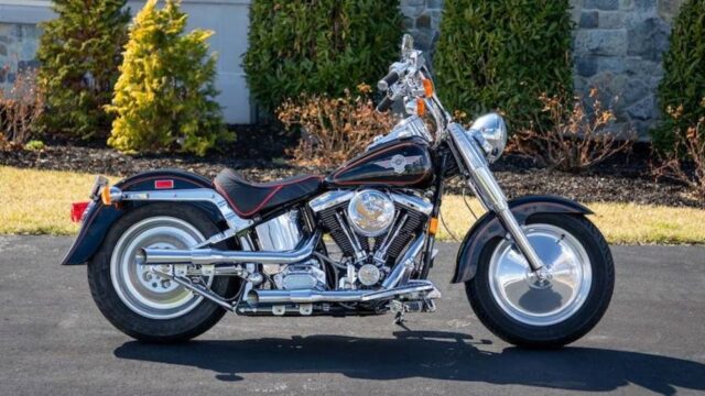 Classic Black and Red Fat Boy is Subtle and Sweet