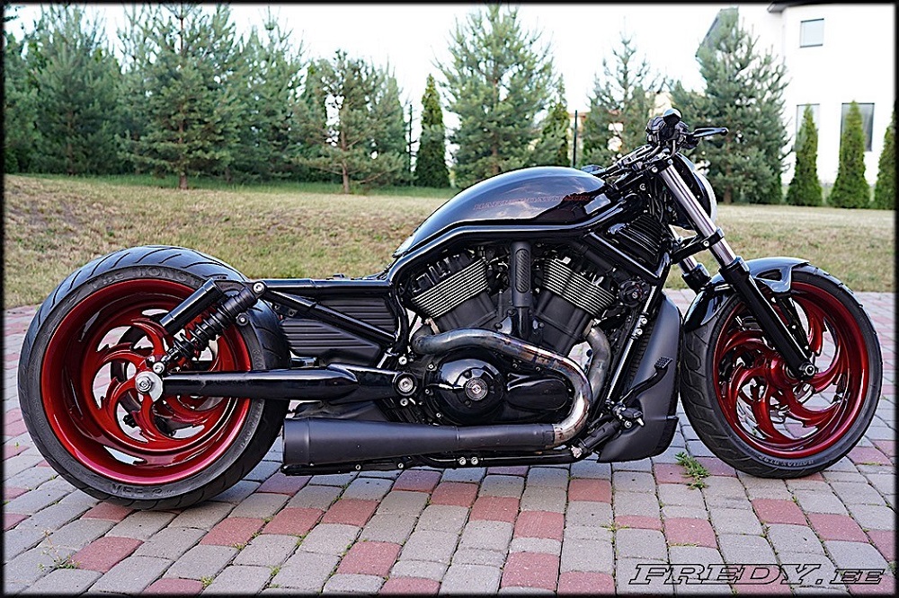 Meet the 'Mutant' Harley Davidson V-Rod Custom