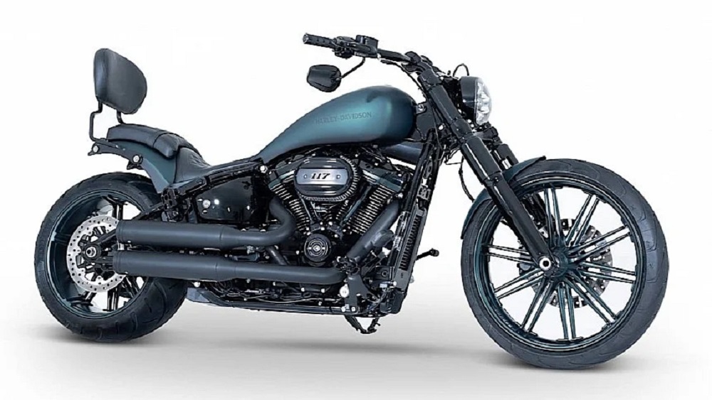 Paint It Black: Custom HD Breakout Is a ‘Raked-Out Cruiser’