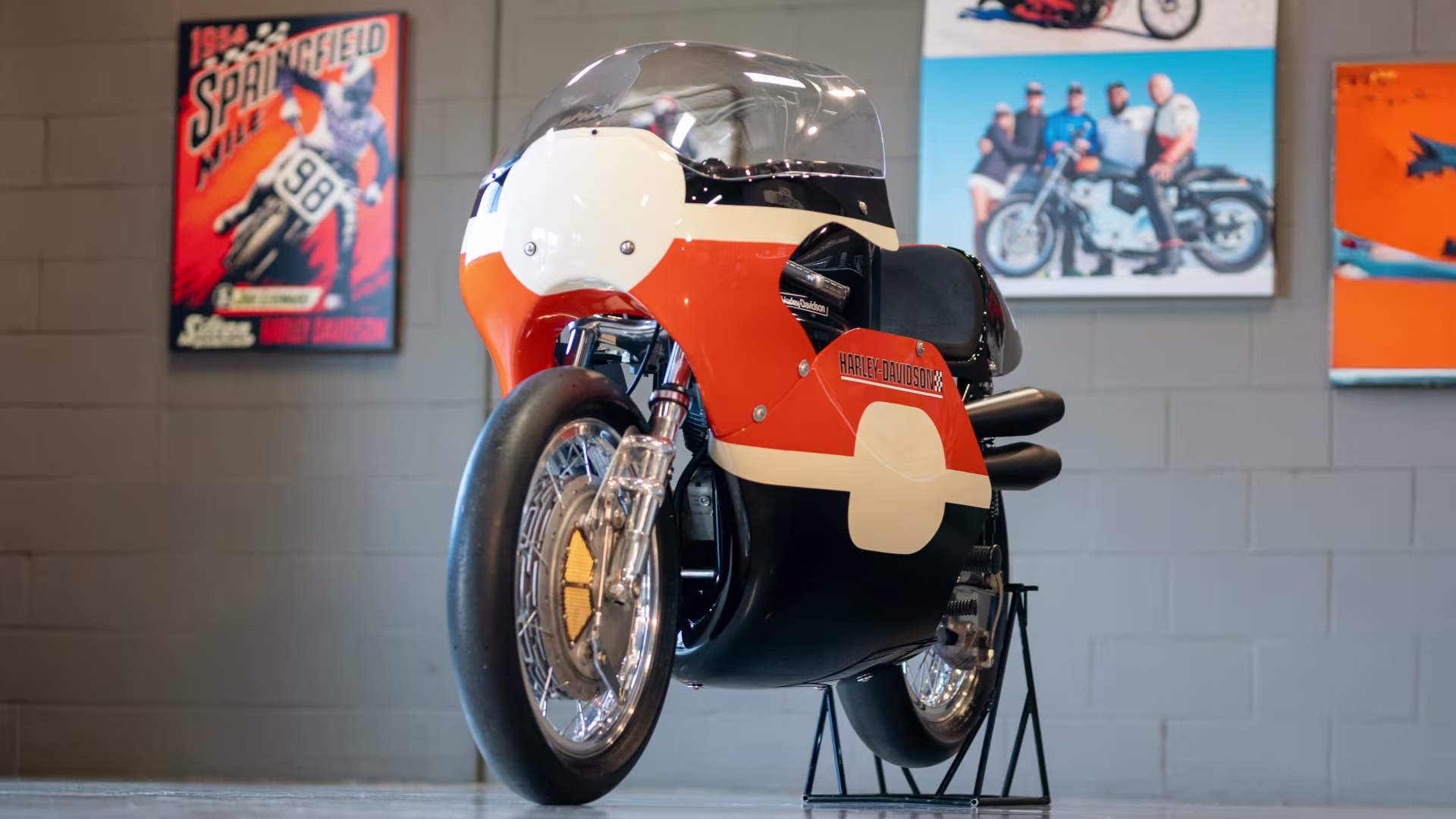 Rare Racing Icon: 1972 Harley-Davidson XRTT 750 Road Racer Heads to Mecum