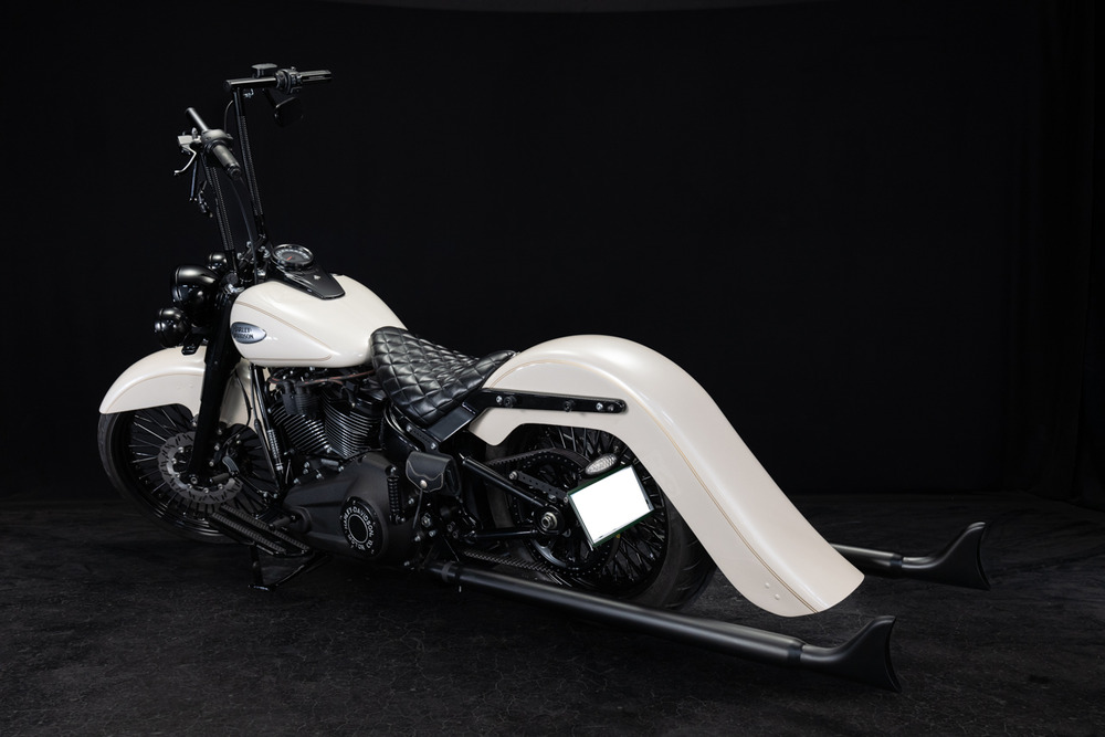 Bad Land white custom Heritage Classic